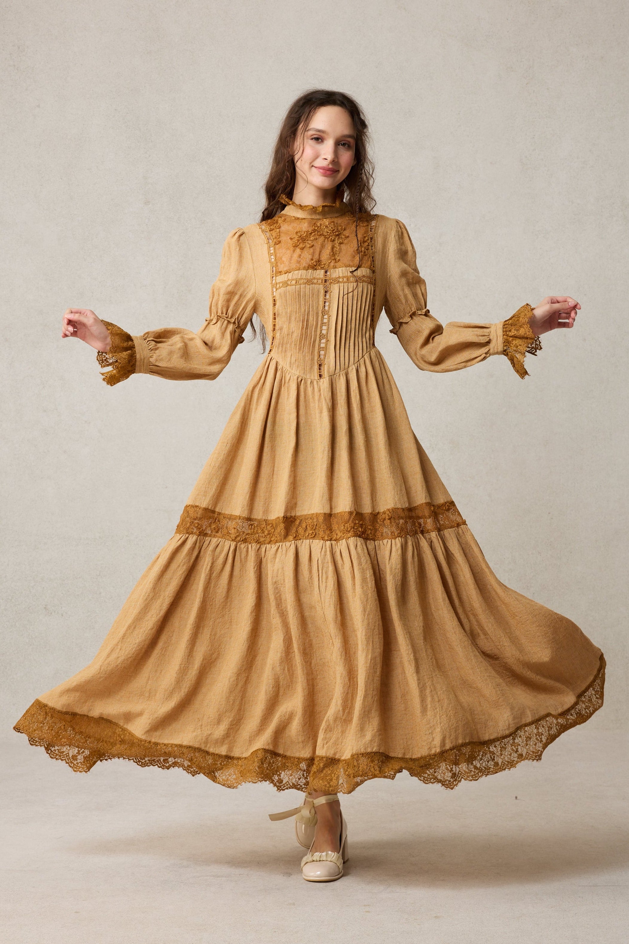 Linennaive 维多利亚复古穿搭